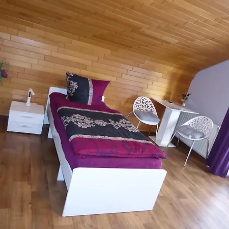 Gruenes Paradies- Garni Pensjonat 3*